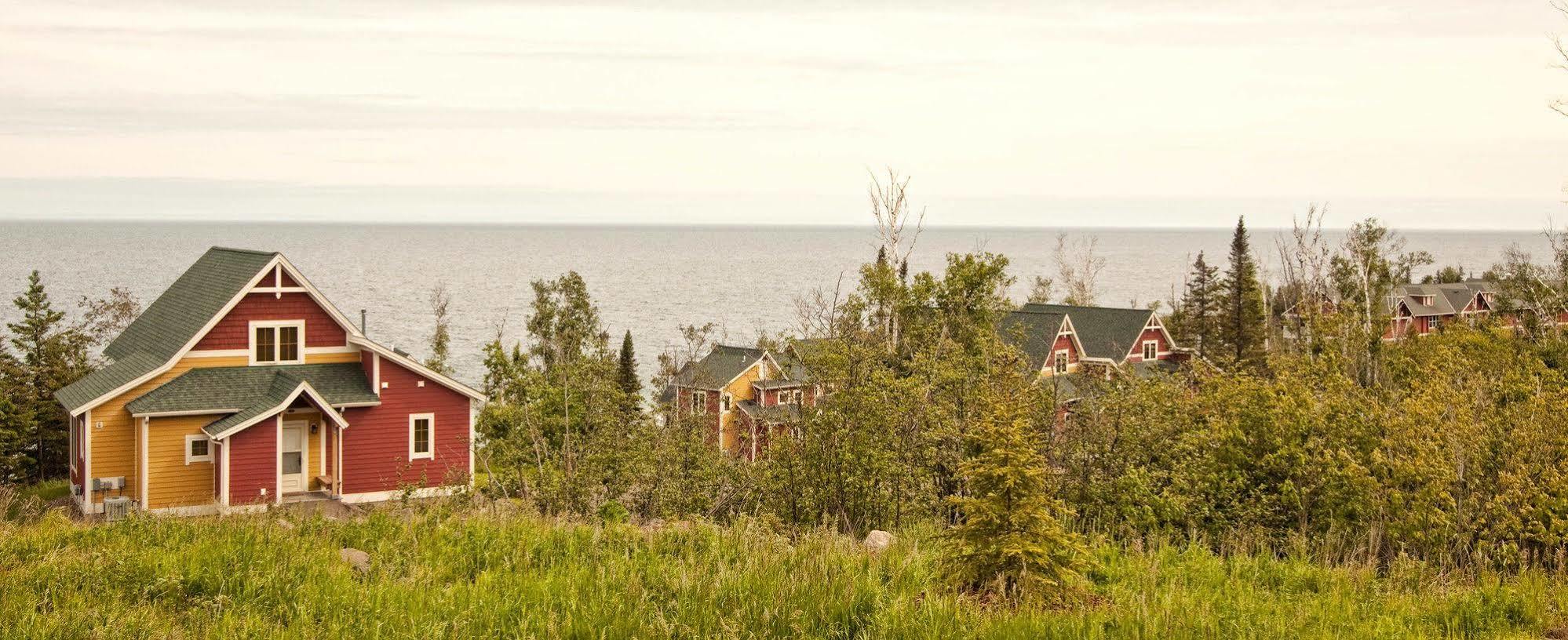 Cove Point Lodge Beaver Bay Exterior foto